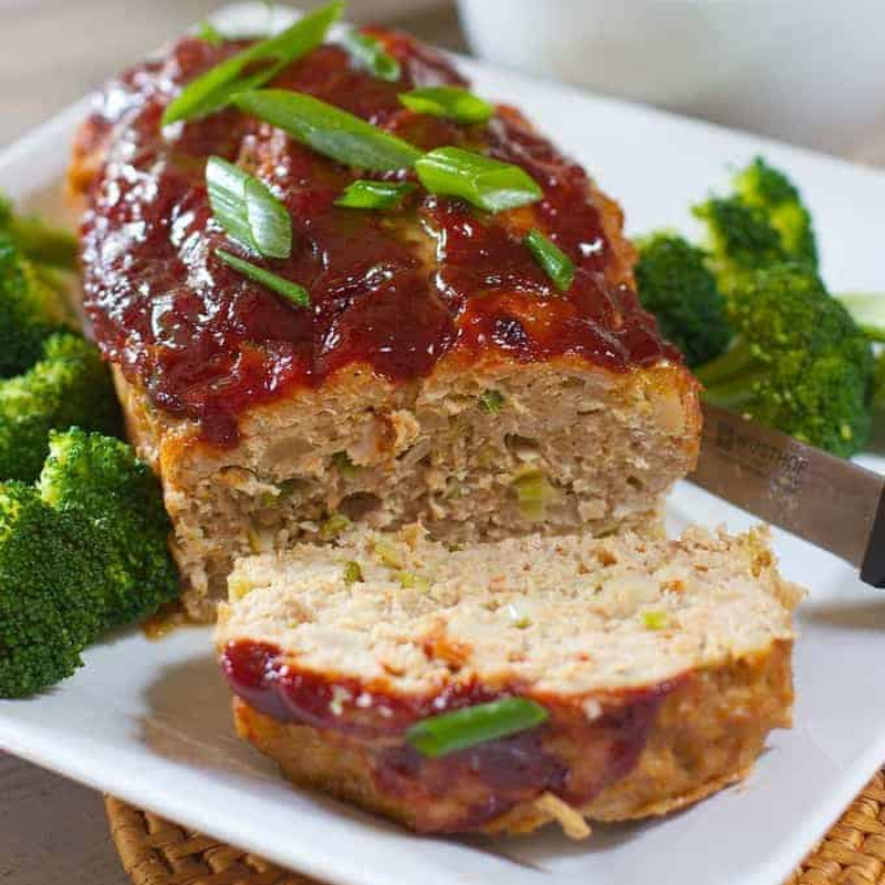 Friday Special: Meatloaf w/ Mashed Potatoes and Vegetables